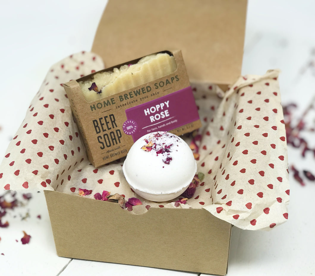 Rose - Valentines Day Gift for Her - Bath Bomb Set with Soap